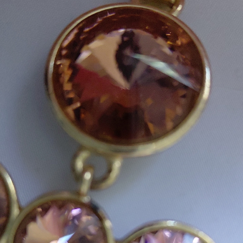 Elegant Gold and PINK Pendant - Picture 6 of 14